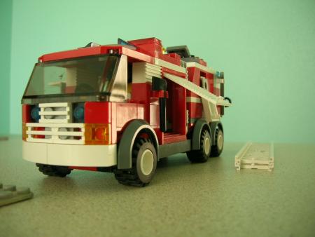 Notre camion d'incendie (vue de face)