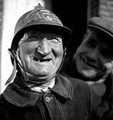 H� H� H� ! le pompier des ann�es 1930